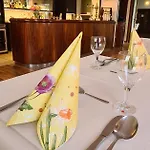 ホテル Hessischer Hof メルズンゲン