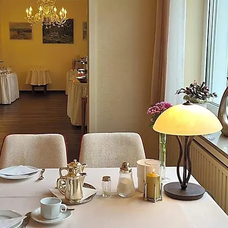 Hotel Hessischer Hof